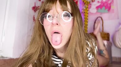 StepDADDYS-GIRL Gags Cock Until Face Fountain of Cum