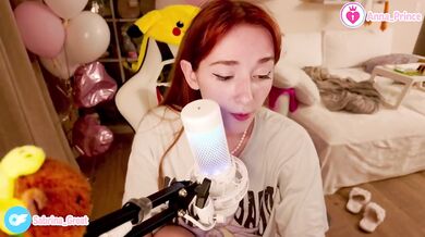 Ginger teen strips tease solo song fun
