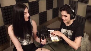 Bella & Ekko ASMR mic reaction porn HD