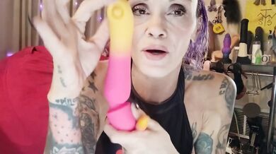 Goth mommy unboxes summer combo vibrators raw review