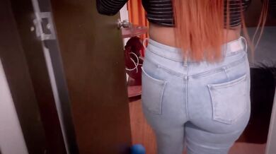 Ducha caliente Milf se masturba sola mostrando sus tetas grandes