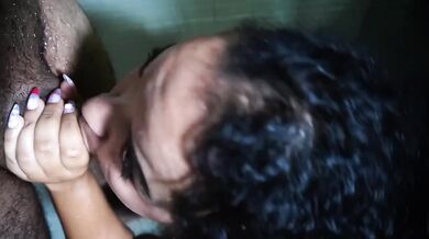 Hot public bathroom fucking rippling cum covered colombiana in the shower