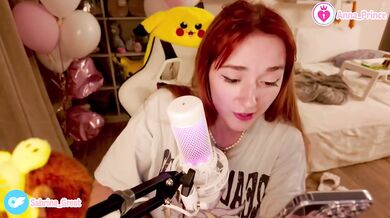 Ginger teen strips naked for karaoke tease tears