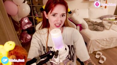 Ginger teen strips naked for karaoke tease tears