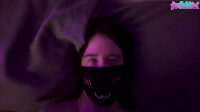 Thick gamer babe’s juicy creampie with eye rolling passion