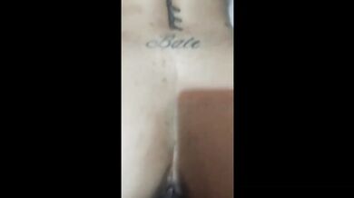 Amateur’s gushing 4 gemidos feet fucked raw and ruined