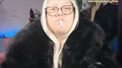 Saggy BBW MILF smokes fur coat big tits till comments drip