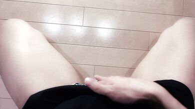 I handjobbed it with my breathCumshot feels so good