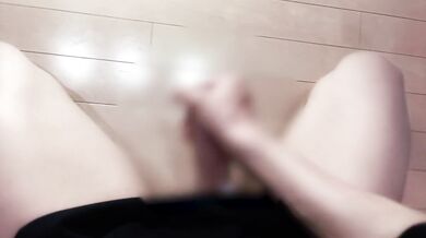 I handjobbed it with my breathCumshot feels so good