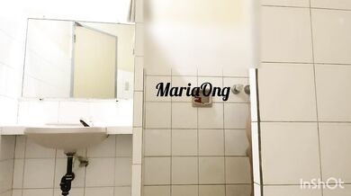 Pambubuso ni kumpare habang naliligo na uwi sa kantutan habang wala pa si mister