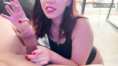 Meretblack Smoking a big dick again. Complete on Onlyfans. With Mr. Poronga.