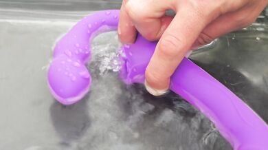 Funzze Strapless Strap-On Review: Budget Pegging, Insane Clit-Tapping Vibes