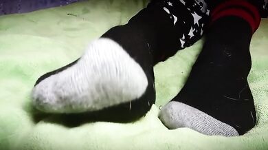 Red Heel Footjob Destroyed Gushing Cum on Her Smelly Soles