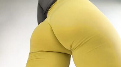 Desperately Soaked Pants While Pleasuring Herself
