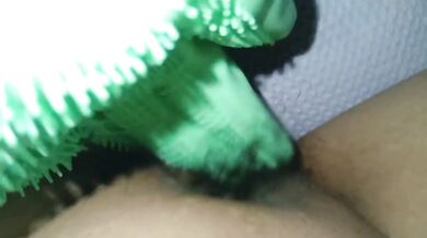 Warty Gloved Girl Climaxes Alone Whimpering