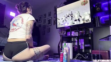 Big Ass Tomboy in dolphin shorts playing Drakengard while fingering her tight feet