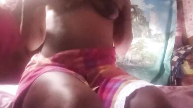 Ebony Milf Desperately Pee Out Before Dry Humping Orgasm
