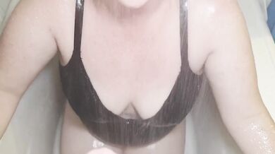 Daddy filled my mouth in the shower and made me swallow every last drop