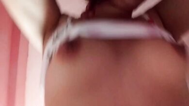 Las Mejores poses crueldad firme con tetas naturales
