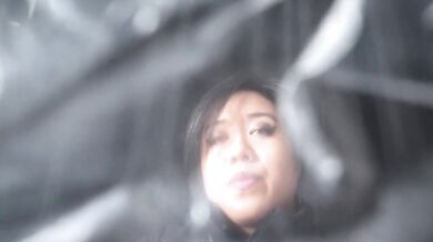 Mara’s captive spy gasps as she chokes her breath away