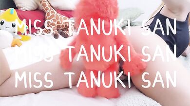 Elmo demolishes virgin cutie in kamasutra plushie gangbang
