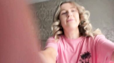 Passionate British couple’s 5th anniversary hardcore creampie
