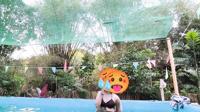 Naked pool fucking caught on cam by the lifeguard