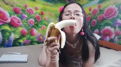 Sucking banana turns you on like a cock sucking best blowjob
