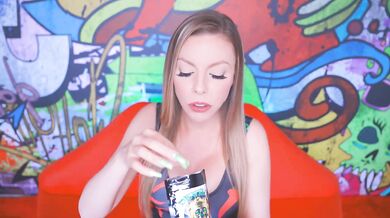 Taking On the Devil's HEAT 8 Million Scoville Scream Challenge