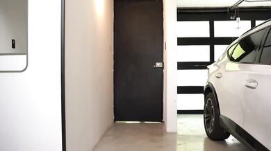 Busty redhead gets fucked raw by the delivery guy in doggystyle