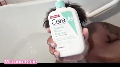 Bacardi Eats Ebony BBW’s Soapy Tits Shower Head Orgasm