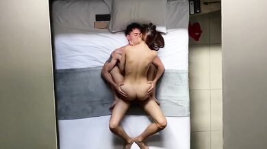 Petite latina gets pounded stuffed creampied raw in Medellin