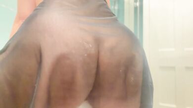 Horny wife destroyed by massive dildo while cumming hard on cam