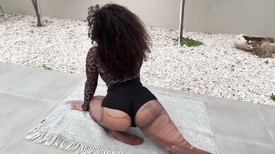 Ebony yoga queen flexing thick thighs for daddy bending over stretching solo