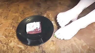 The goddess baked a yummy cake her servant ate from her dirty toes