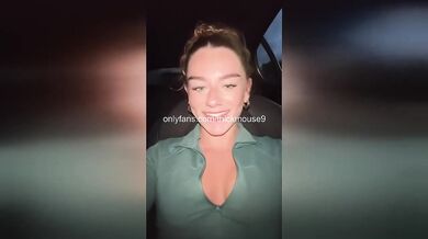 18yo Viral Pussy Slip During TikTok Live Squirted On Camera