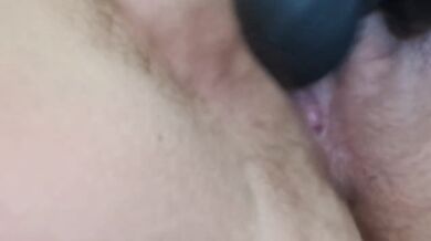 Solo girl's pussy needs a massage gun ruined