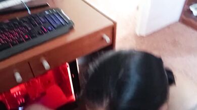Stepmom's sloppy wet mouth wrecks stepson's dick while he games