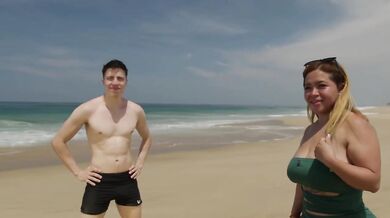 Mexican MILF gushing cum on Acapulco beach destroying throat deep