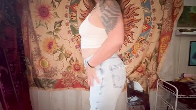 MILF jeans try on haul she can't hide her big ass