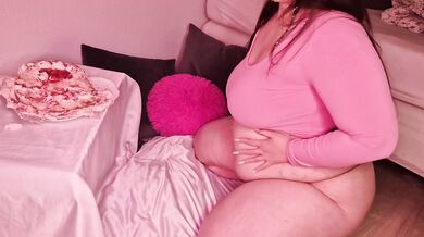 Piggy eat like a pig BBW feedee stuffed to the brink