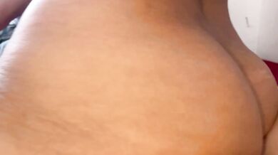 Big Ass Latina Finger Fucks Pussy Til She Squirts Lesbian Sex