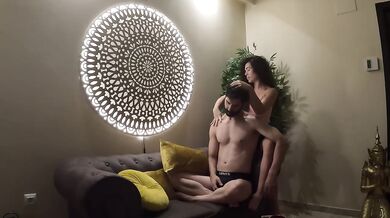 Relaxing oil massage leaves amateur couple dripping cum covered