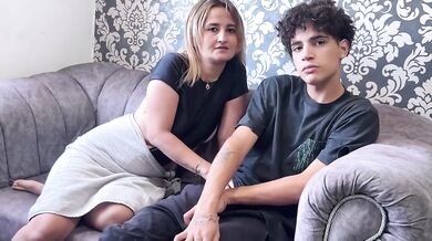 Stepmom’s big booty teaches stepson how to fuck hard raw