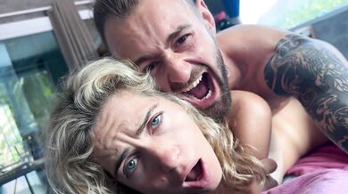 He made me foot and pussy licking and after fucked me so hard and come to me soles and licked sperm