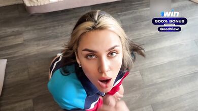 Hot Russian beauty makes the world's best cock rider
