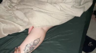 I woke up the blonde and put her to suck