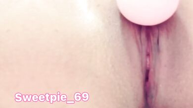 Gushin while tease with tight pussy solo toys