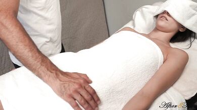 Pervert masseur ruined her massage session with nasty groping