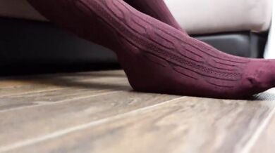 Knee socks slay crush worship schoolgirl destroys nylon soles solo